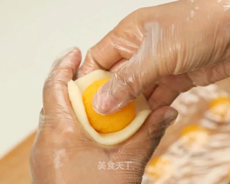 DƬ