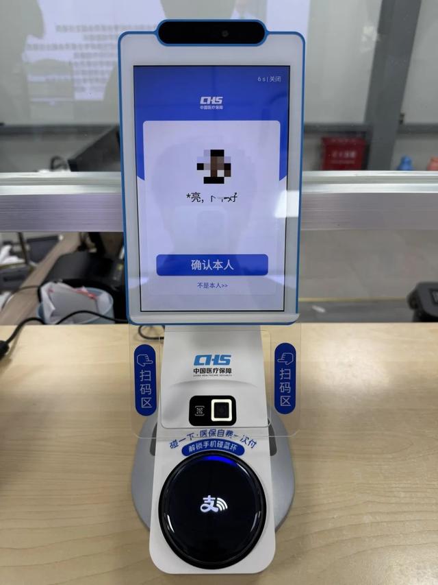 DƬ