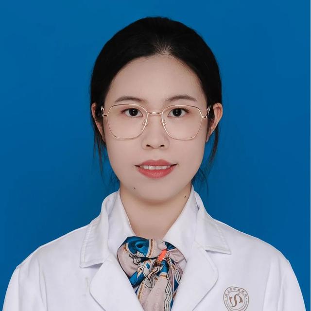 DƬ