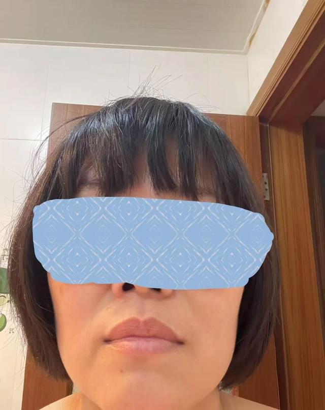 DƬ