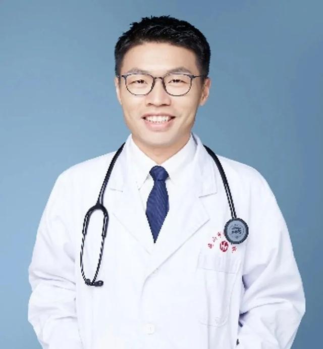 DƬ
