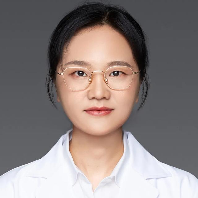 DƬ